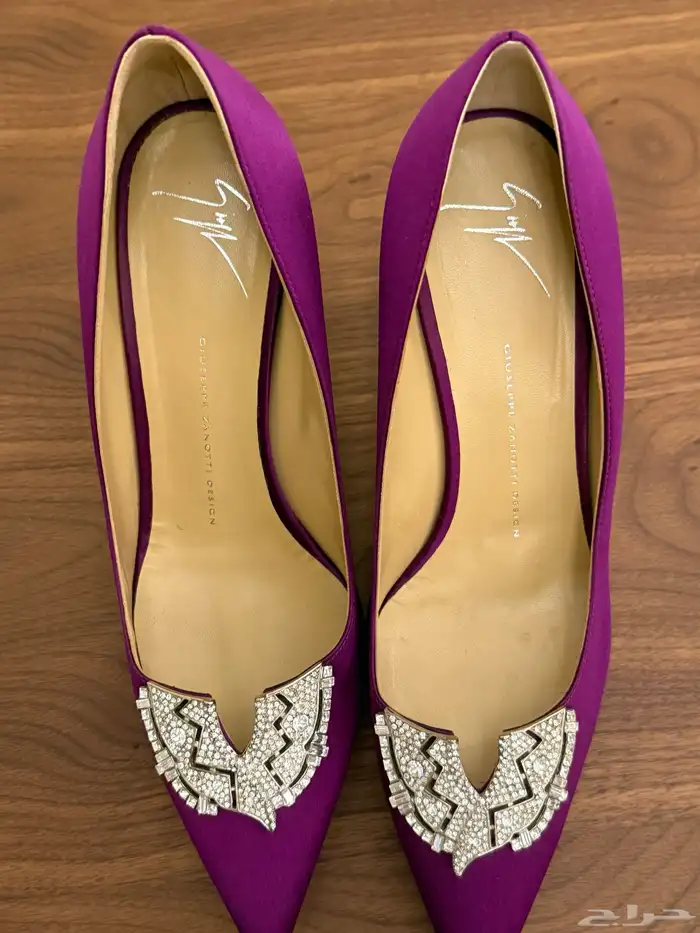 احذيه من براندات مختلفه اصليه 9