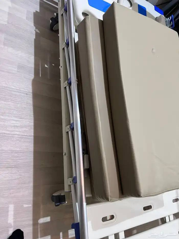 سرير طبي 1