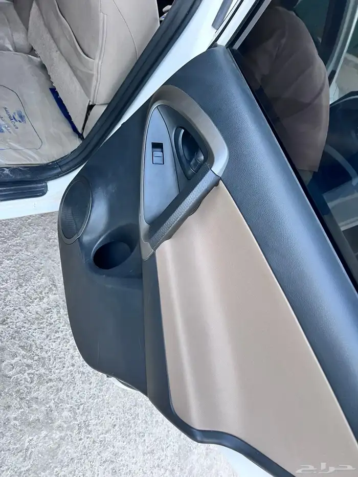 تيوتا رافور 5