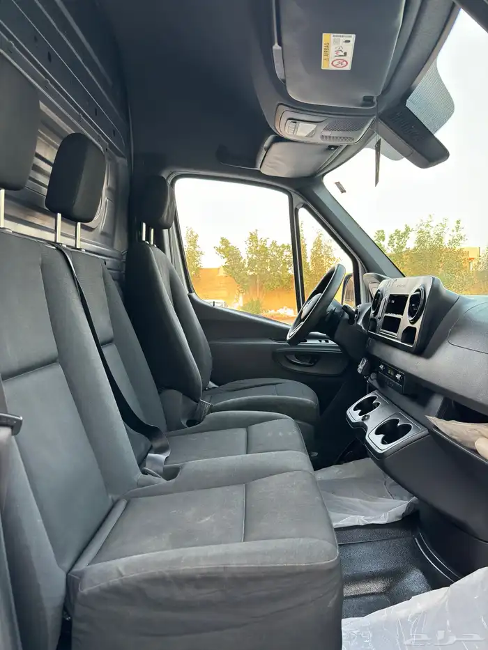 مرسيدس فان سبرنتر 2019 ديزل قير اتوماتيك ثلاجه سقف عالي 10