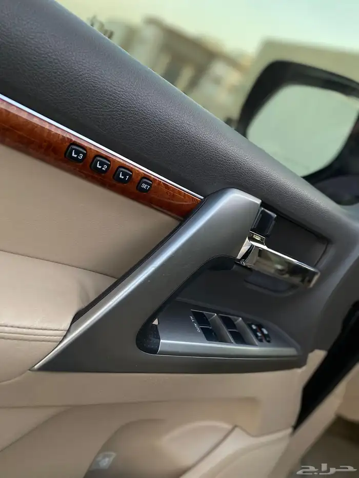 2013 VXR 5.7 Black 22