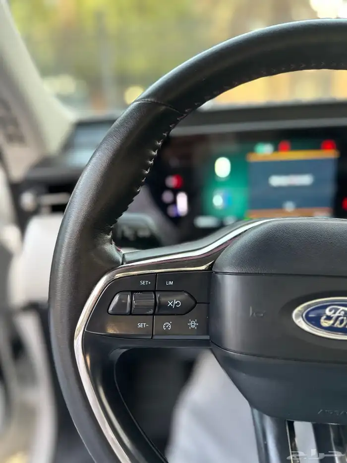 فورد تورس موديل 2023 نص فل ترند بطاقه جمركية 31