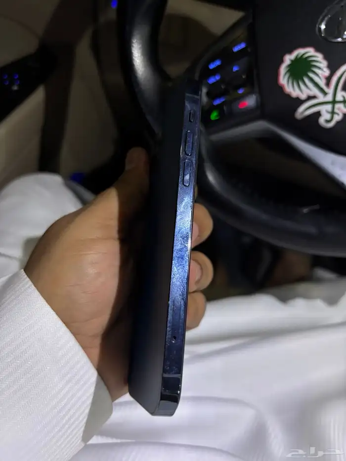 ايفون 12 برو للبيع جده 9