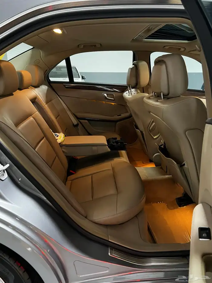 مرسيدس E200 2013 جفالي 19