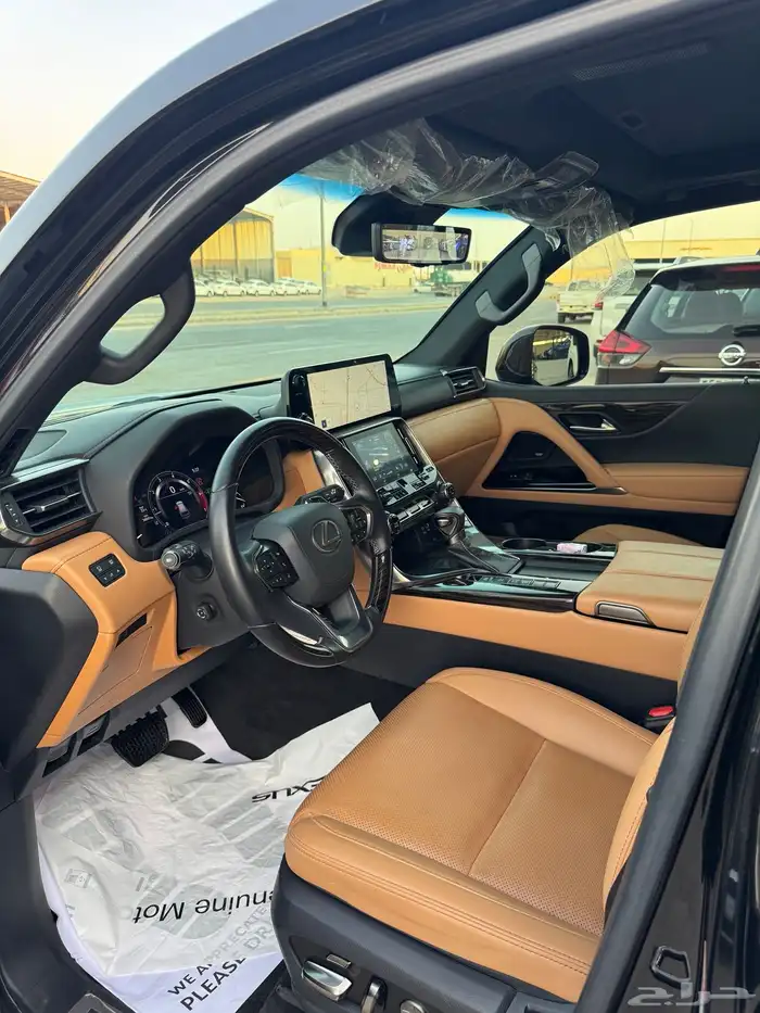 للبيع لكزس 2023 BB LX600 - سعودي - ممشى قليل جدا 9