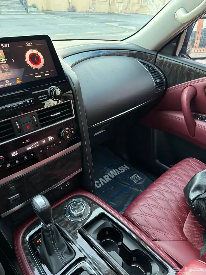 للبيع باترول 2023 بلاتينوم أسودV6 16