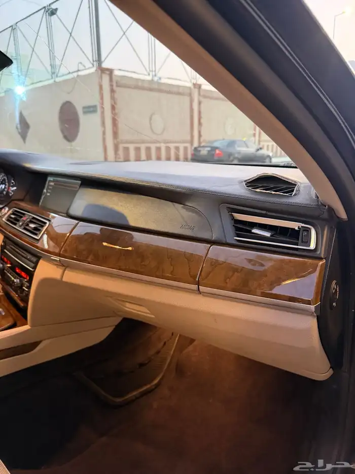 بي ام دبيلو 2009 ( مخزن ) اقبل البدل المناسب 60