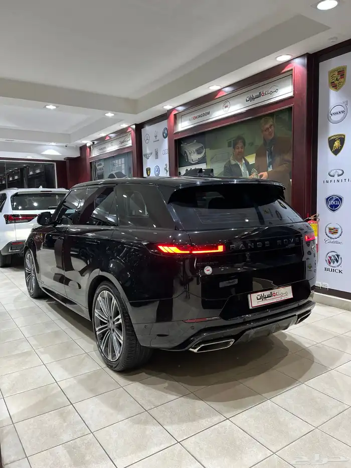 رنج روفر أوتوبيوغرافي 2023 سبورت 3