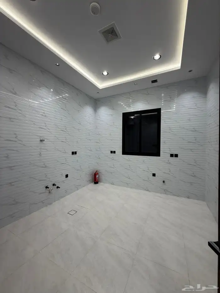 للبيع ارواف علويه وارواف ارضيه ببايكة سيارة ابها حي الزهور 40