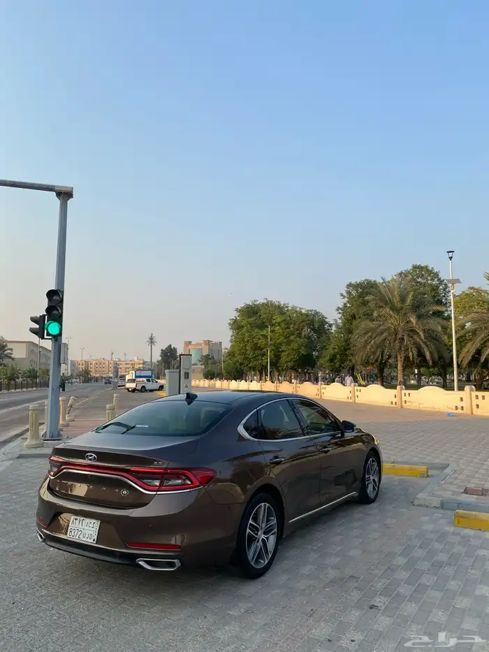 هيونداي ازيرا 2018 8