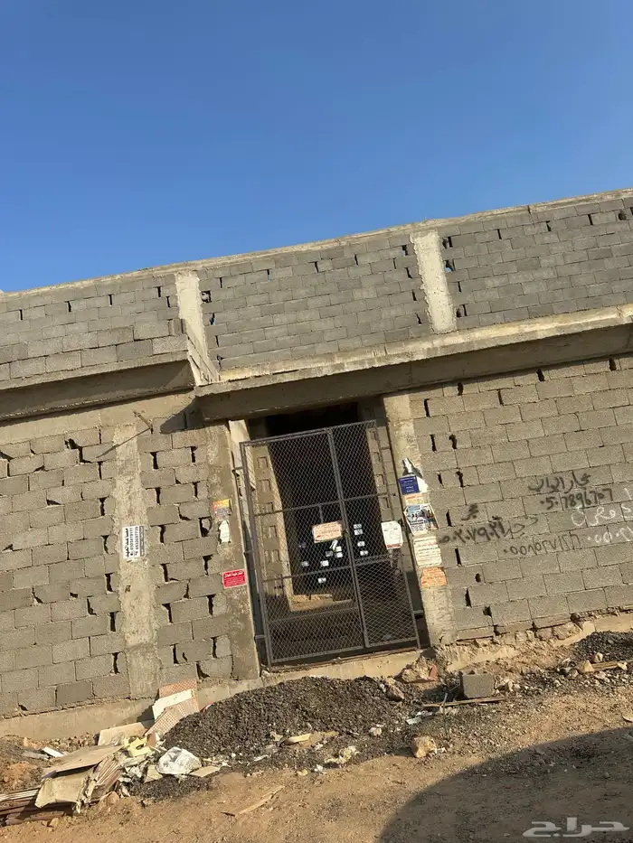 للبيع دور عظم حي الشروق موقع مميز بداية الشروق على اليمين 1