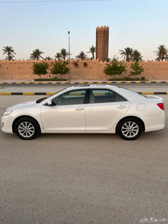 كامري GLX فل كامل (2014). 10