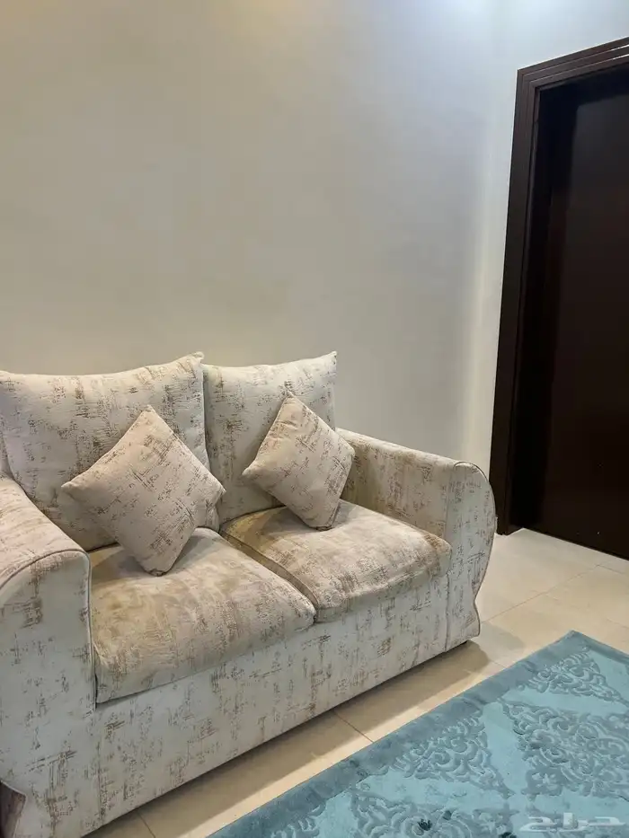 كنب 7 انفار بحاله ممتازه في المجمعه 2