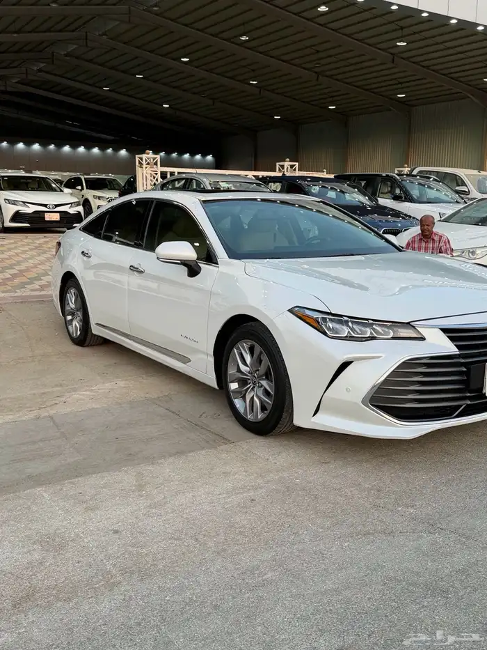 تويوتا افالون 2022 - تورنق عداد 86 الف كيلو فقط 2