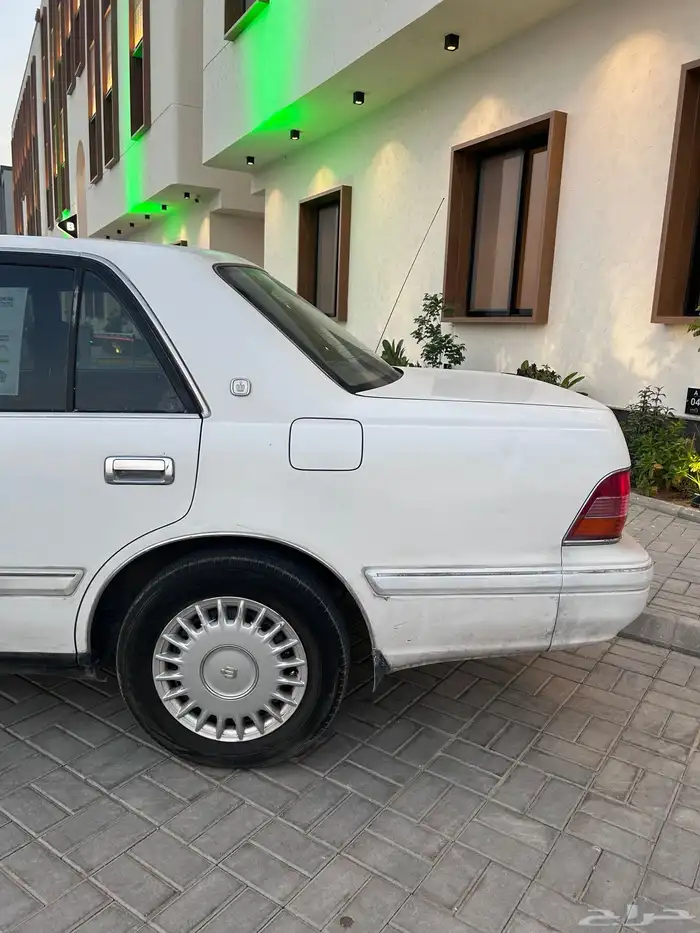 تويوتا كراون 1998 التاج للبدل او البيع 10