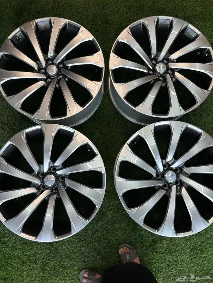 جنوط رنج روفر أوتوبيوغرافي 2025 مقاس 23 أصليه بلد اصفار 1