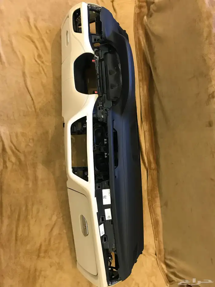 طبلون مع الارباق بي ام الفئه السابعه من موديل 2016 الى 2022 0