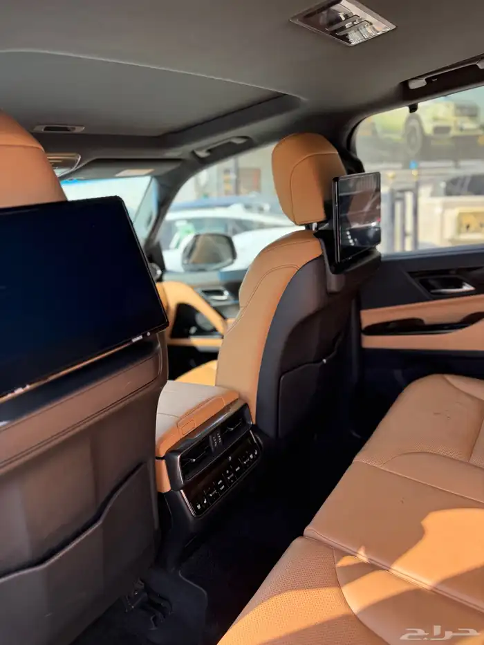 لكزس LX600 ماشي 123 الف BB سعودي 8