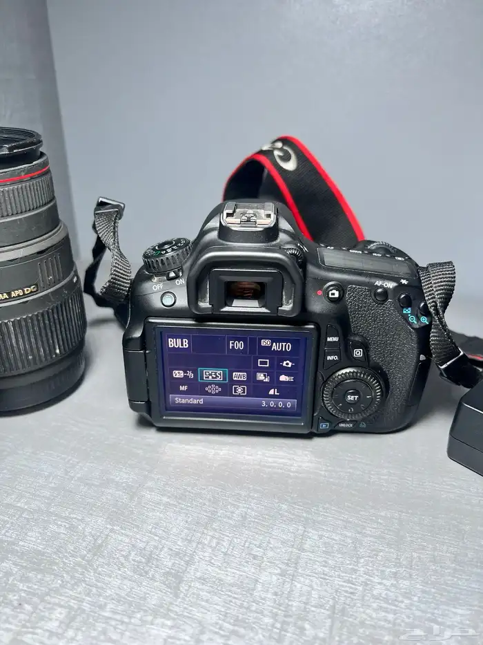 كاميرا كانون 60D للبيع 2