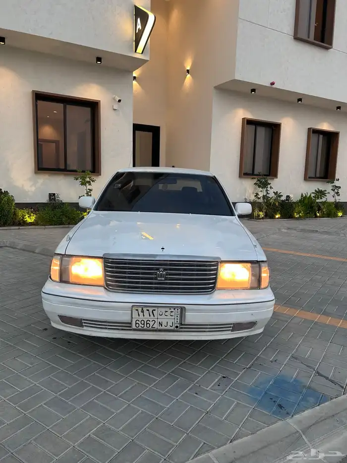 تويوتا كراون 1998 التاج للبدل او البيع 1