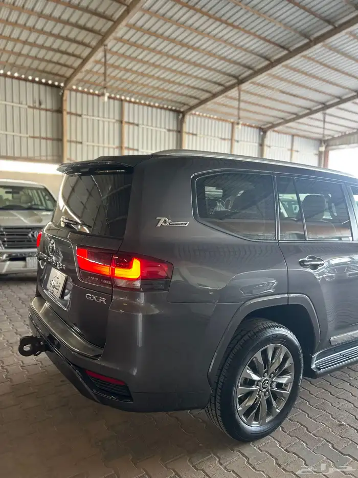 لاندكروزر 2022 4