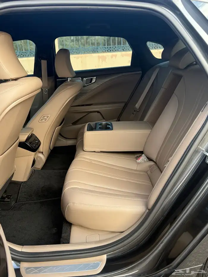 كيا K8 2022 بحالة الوكاله 17