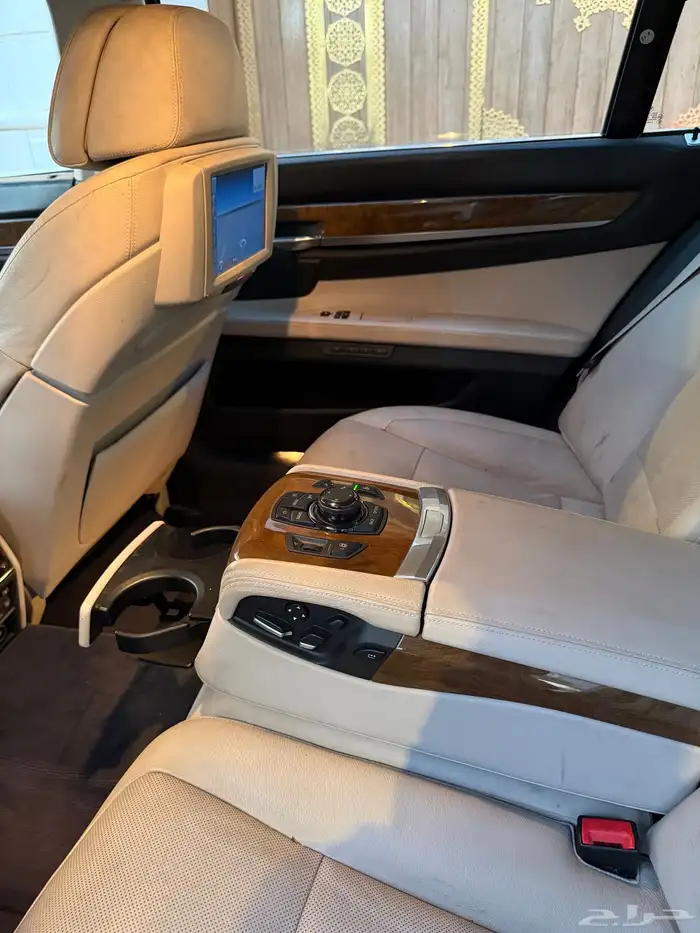 بي ام دبيلو 2009 ( مخزن ) اقبل البدل المناسب 80