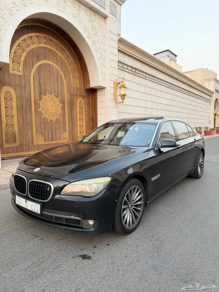 بي ام دبيلو 2009 ( مخزن ) اقبل البدل المناسب 7