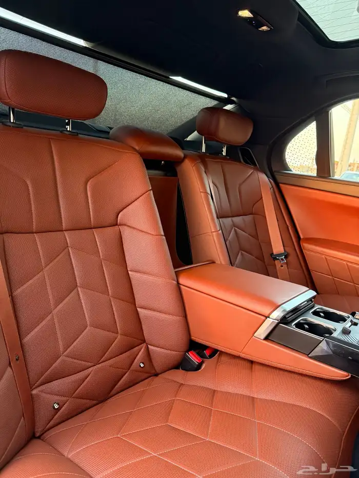 بي ام دبليو 735Li سعودي فل كامل 2023 بسعر مناسب 16