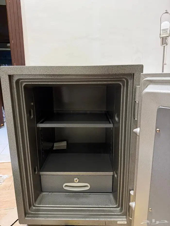 خزنة اموال شبه جديد 0