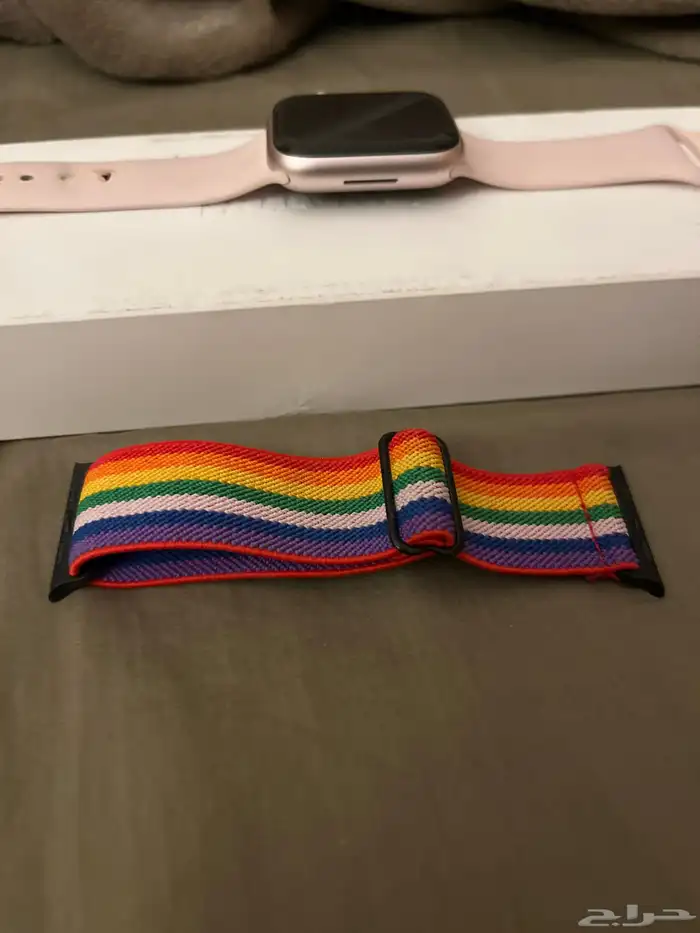 ابل واتش مع كامل الملحقات استخدام ثلاث اشهر فقط 2