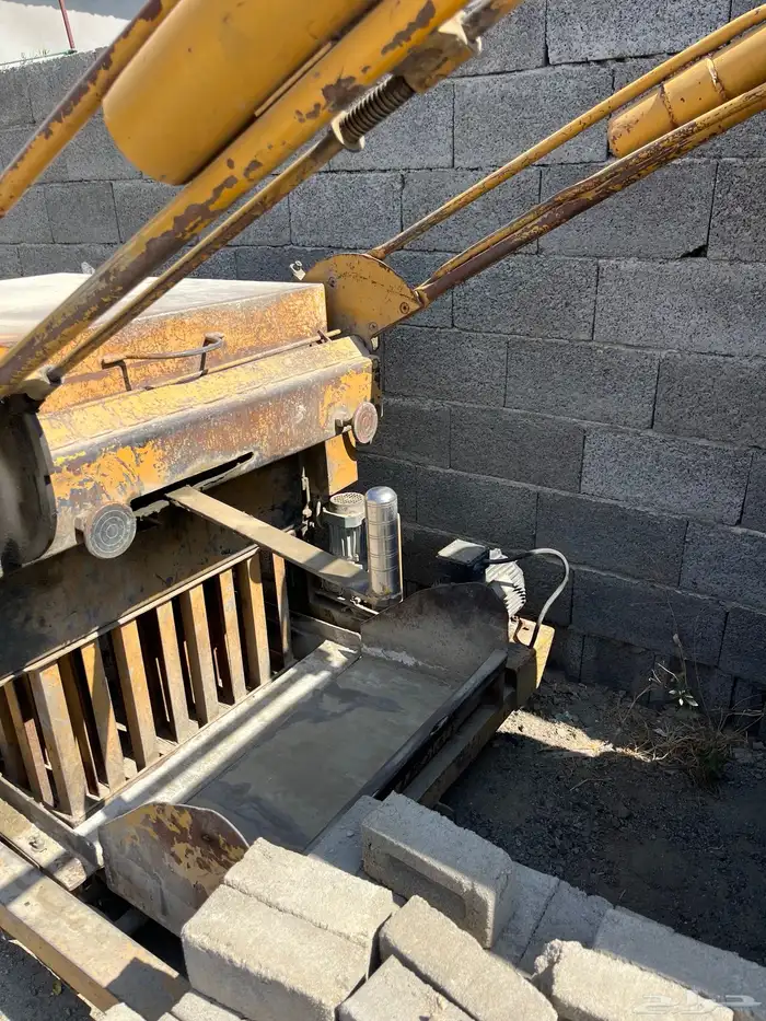 معدات مصنع طوب وداموك زراعه وخلاطه وقلاب داينه 15