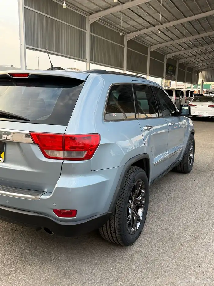 للبيع جيب جراند شيروكي 2013 7