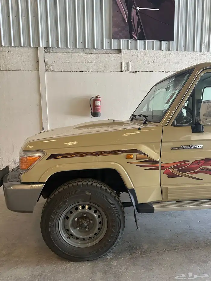 للبيع رفرف امامي يمين ويسار ربع بيج 23 2