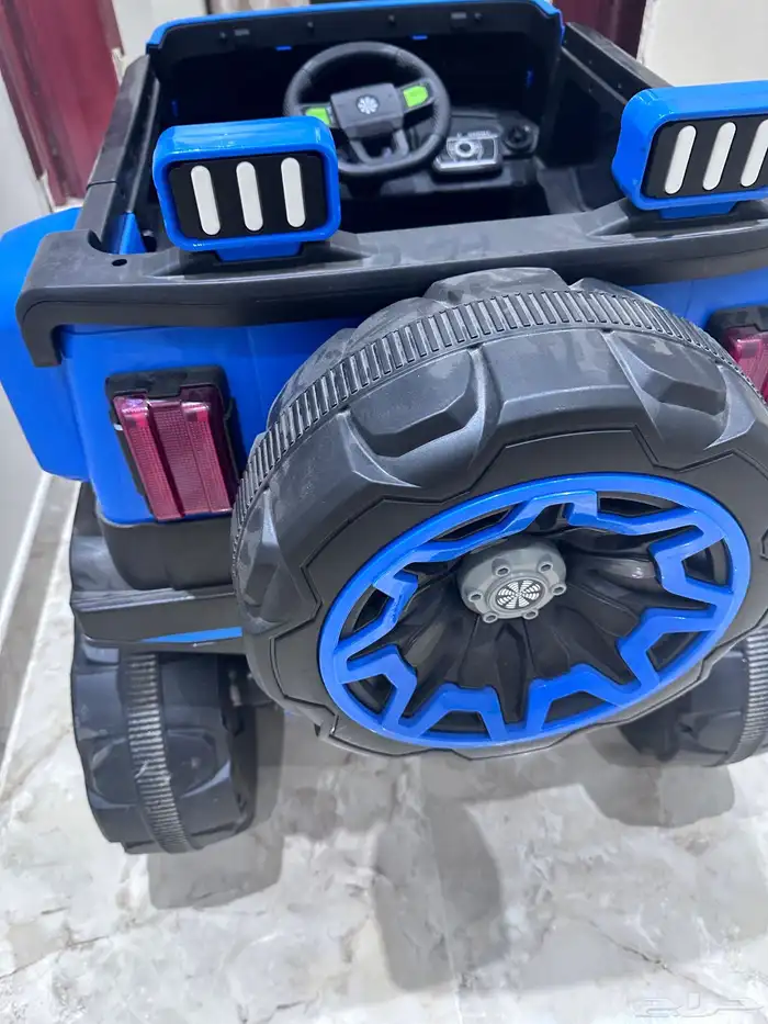 سياره أطفال مع ملحقاتها 0