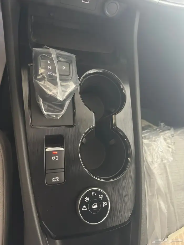 نيسان اكستريل 7 راكب استندر دبل 2025 اسمنتي ذهبي 10