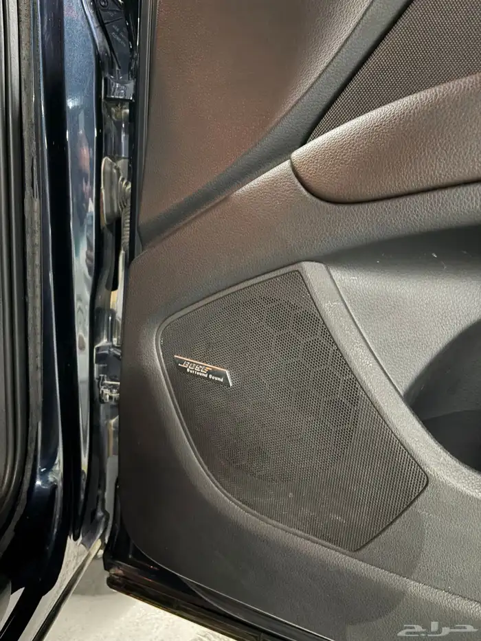 جيب اودي q7 2007 مخزن 9