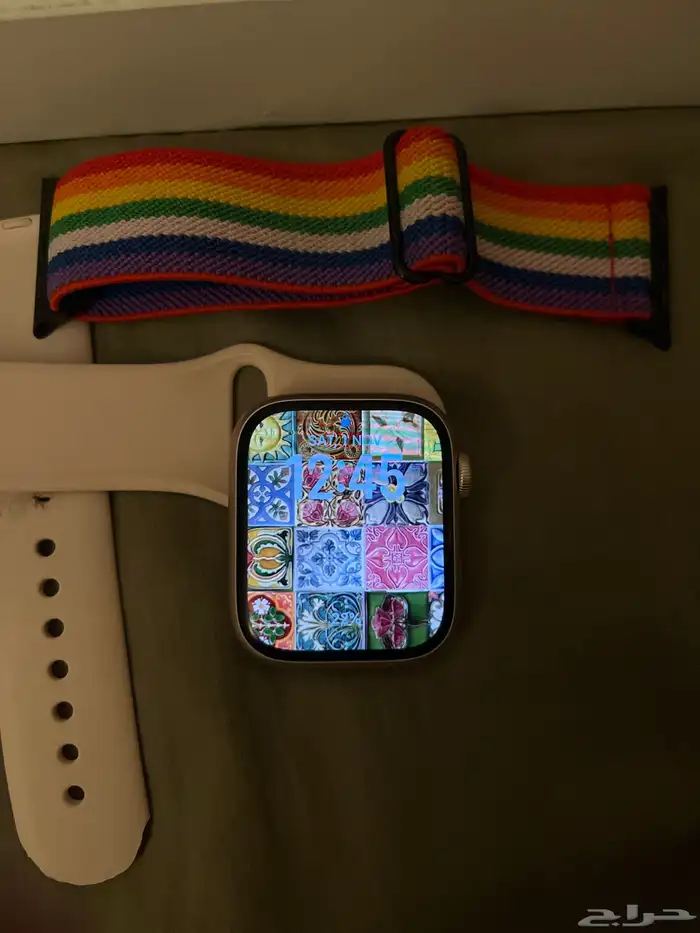 ابل واتش مع كامل الملحقات استخدام ثلاث اشهر فقط 3