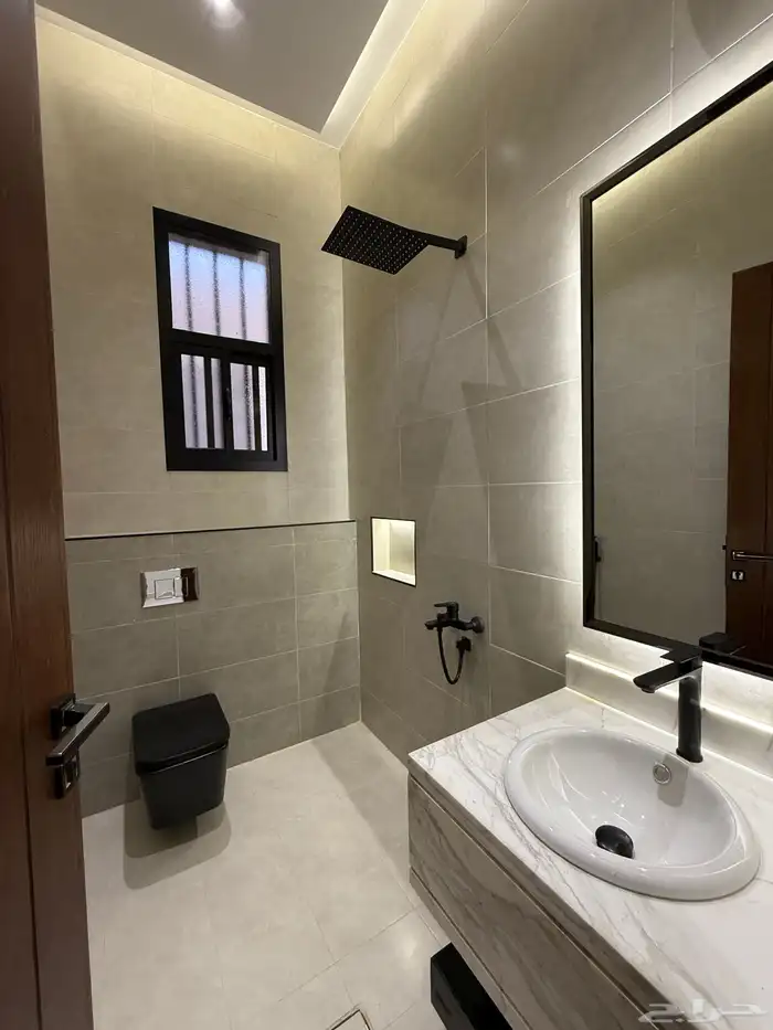 للبيع ارواف علويه وارواف ارضيه ببايكة سيارة ابها حي الزهور 50