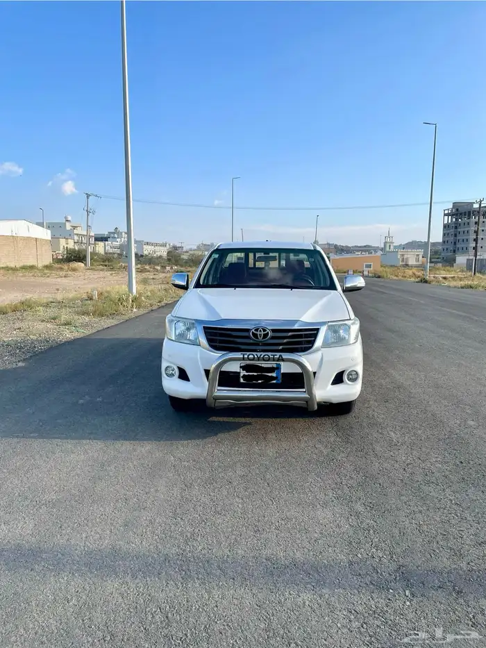 هايلوكس 2014 نظيفة 4