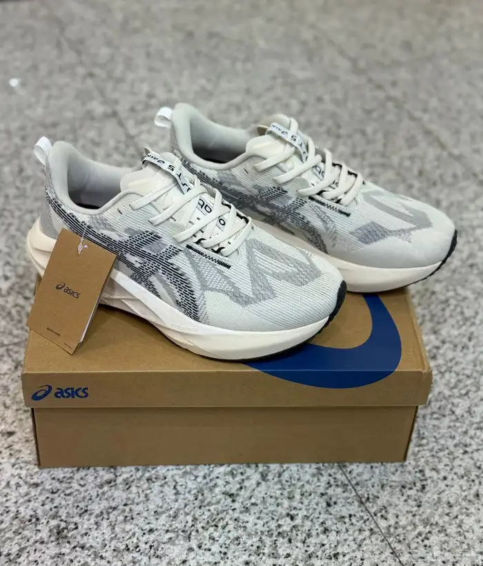 شوزات بروكس جلسرين ماكس  اون كلاود   اديداس  ديور 51