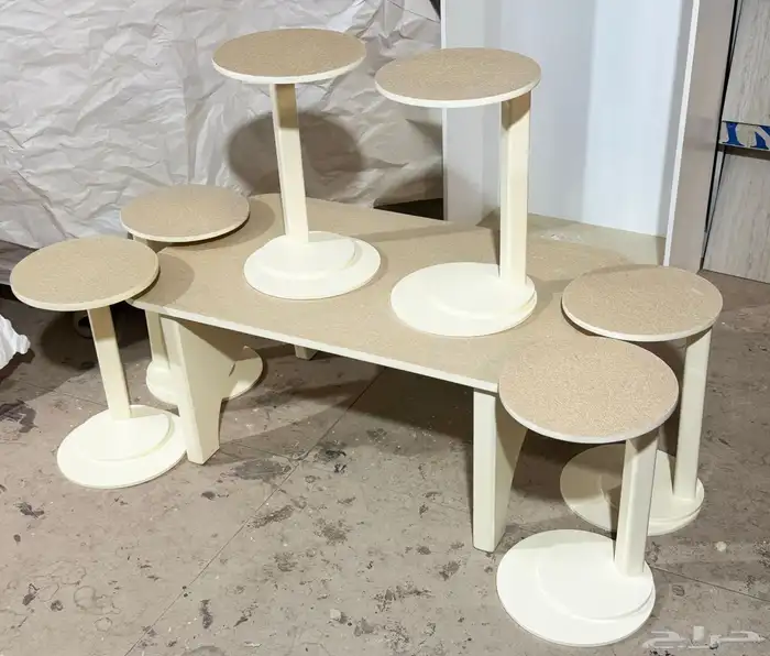 طاولات تفصيل حسب الطلب 47