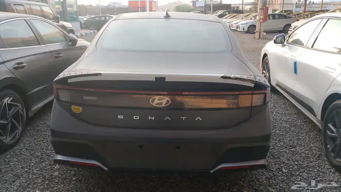 هيونداي سوناتا ستاندر بيسك 2025 4
