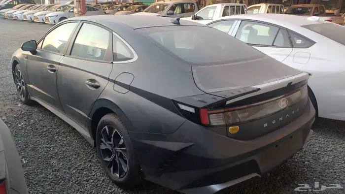 هيونداي سوناتا ستاندر بيسك 2025 2