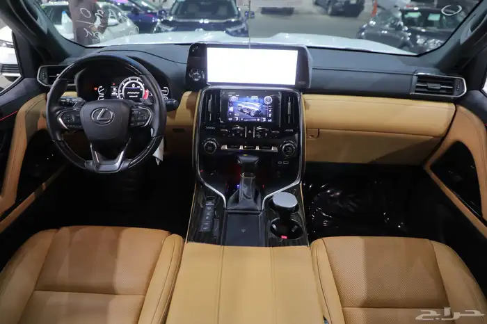 لكزس LX600 BB فل كامل 2024 شبه الجديد 16