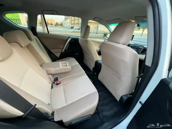 تويوتا راف فور 2013 (بحالة ممتازة) 16