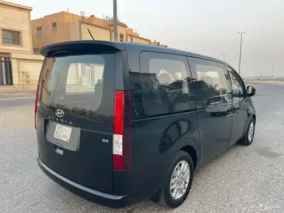 هونداي ستاريا 2023 بنزين سعودي الوعلان نظيف .. index