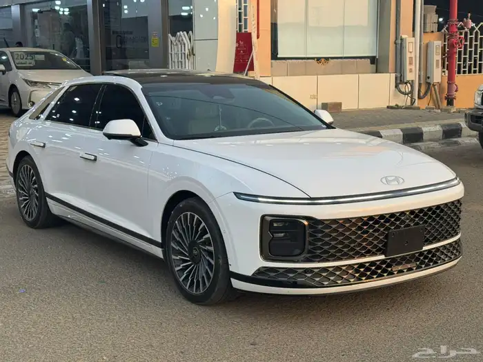 ازيرا 2025 سعودي أعلى فئه ماشي 20 الف ع الشرط 1