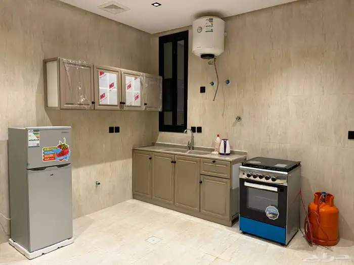 شقه مفروشه ثلاث غرف شهري حي المطار 10