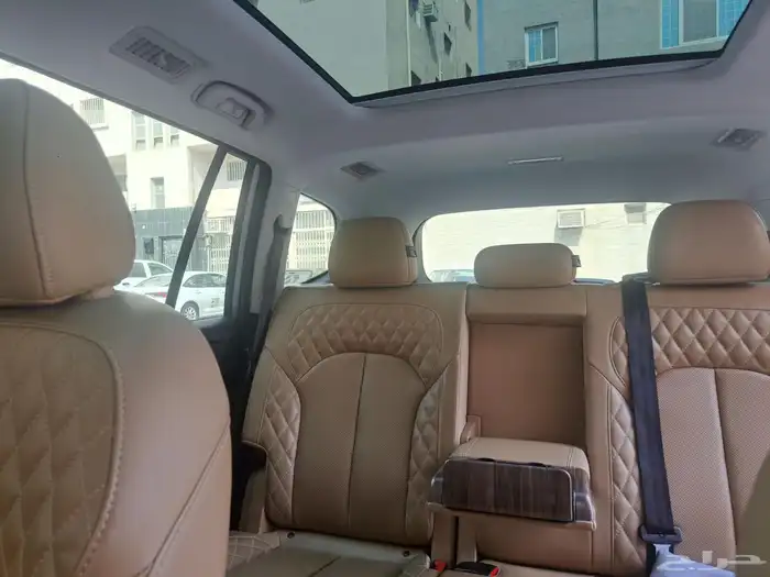 للبيع بالتنازل   MG RX8 موديل 2023 12